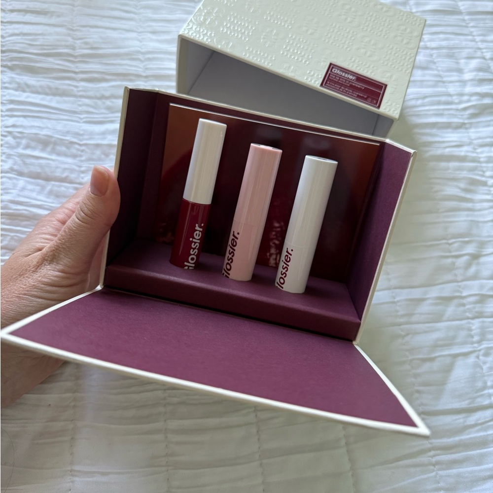 BRAND NEW Glossier Cranberry Lip Trio Limited Edition Gift Set